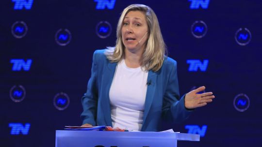 alta-tension-entre-myriam-bregman-y-javier-milei-en-el-debate-de-candidatos-portenos