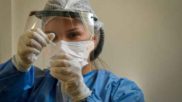 coronavirus-en-argentina:-confirman-1.589-nuevos-casos-y-otras-28-muertes-en-las-ultimas-24-horas