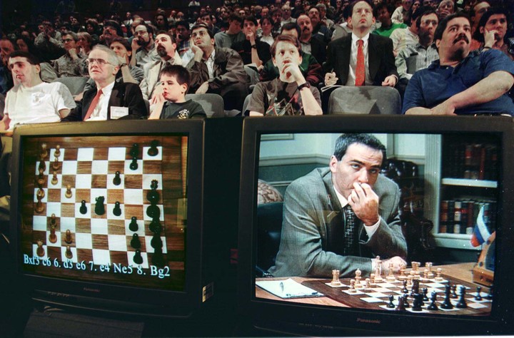 el-ajedrez-y-la-inteligencia-artificial:-una-sociedad-que-cambio-la-forma-de-entrenar-y-entender-el-juego